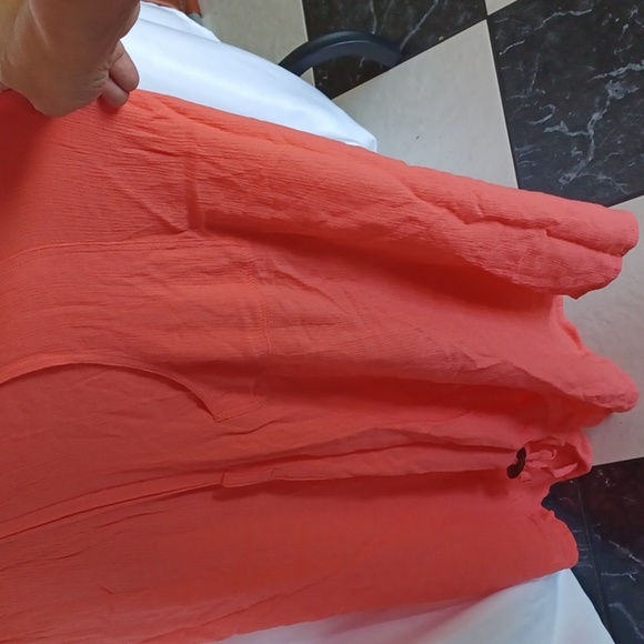 King Universal Flowy dress in coral color, convertible length - Picture 3 of 6